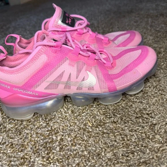 Pink Nike Women’s  Vapormax Shoes - Picture 8 of 10